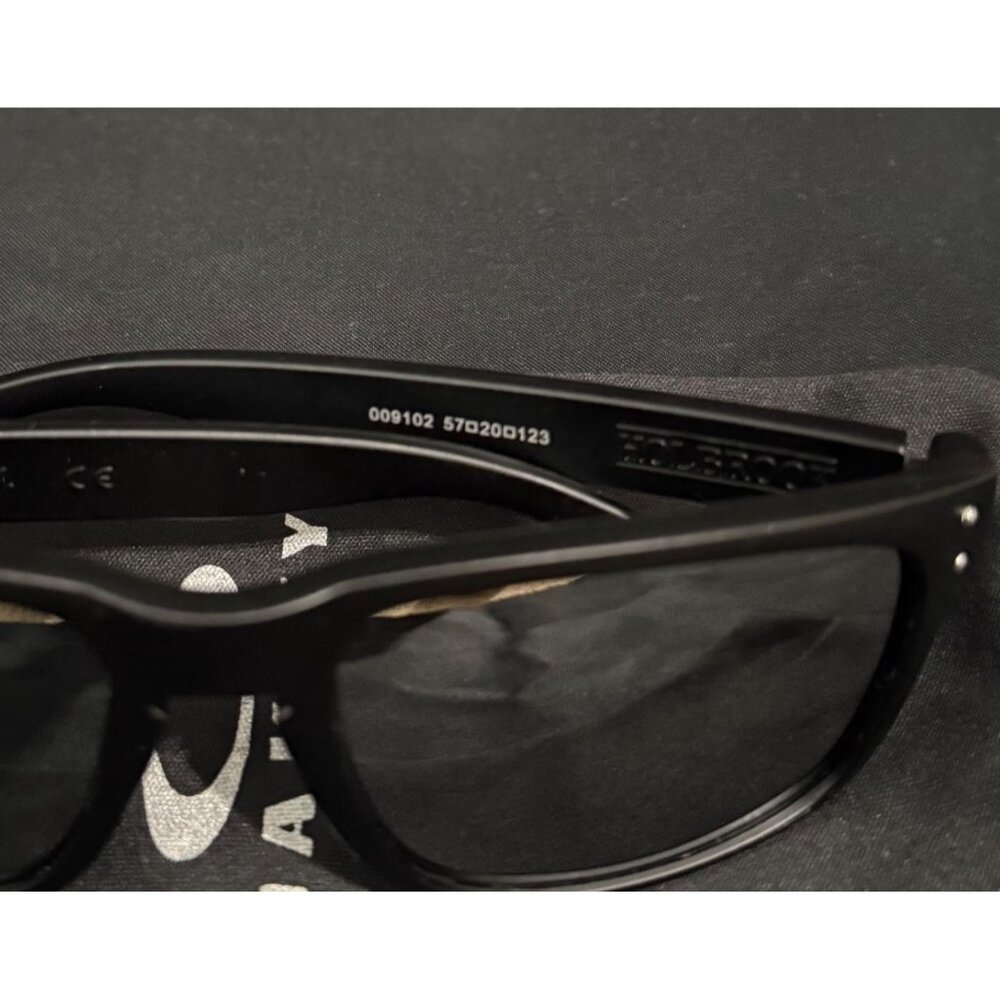 Oakley Holbrook Mens Sunglasses 9102 Silver Reflective Lenses - Picture 5 of 6